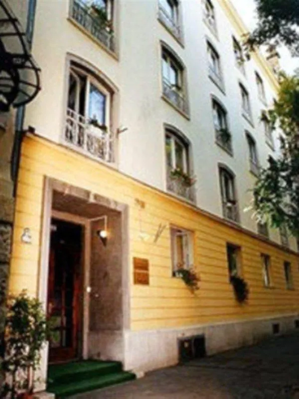 Radio Inn Apartment Hotel Budapeste 3*,  Hungria