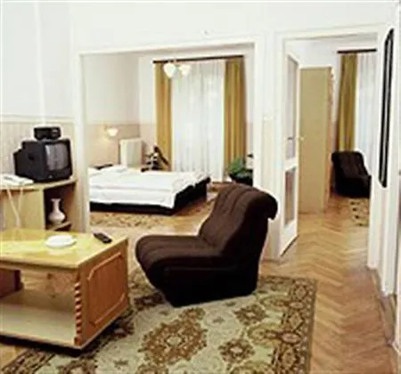 Radio Inn Apartment Hotel Budapest